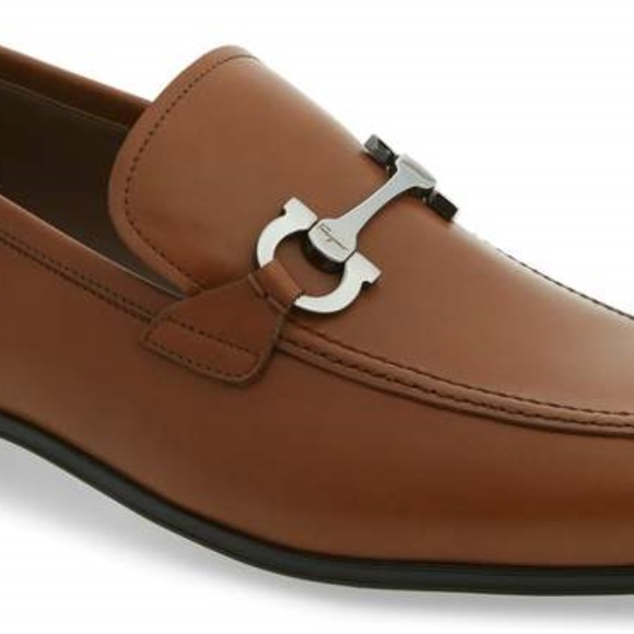 Salvatore ferragamo----Gucci-----Prada - Picture 4 of 8